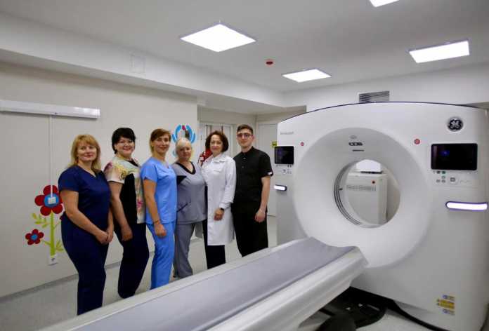 У Центрі дитячої медицини «ОХМАТДИТ» відремонтували приміщення комп’ютерної томографії та оновили хол головного корпусу