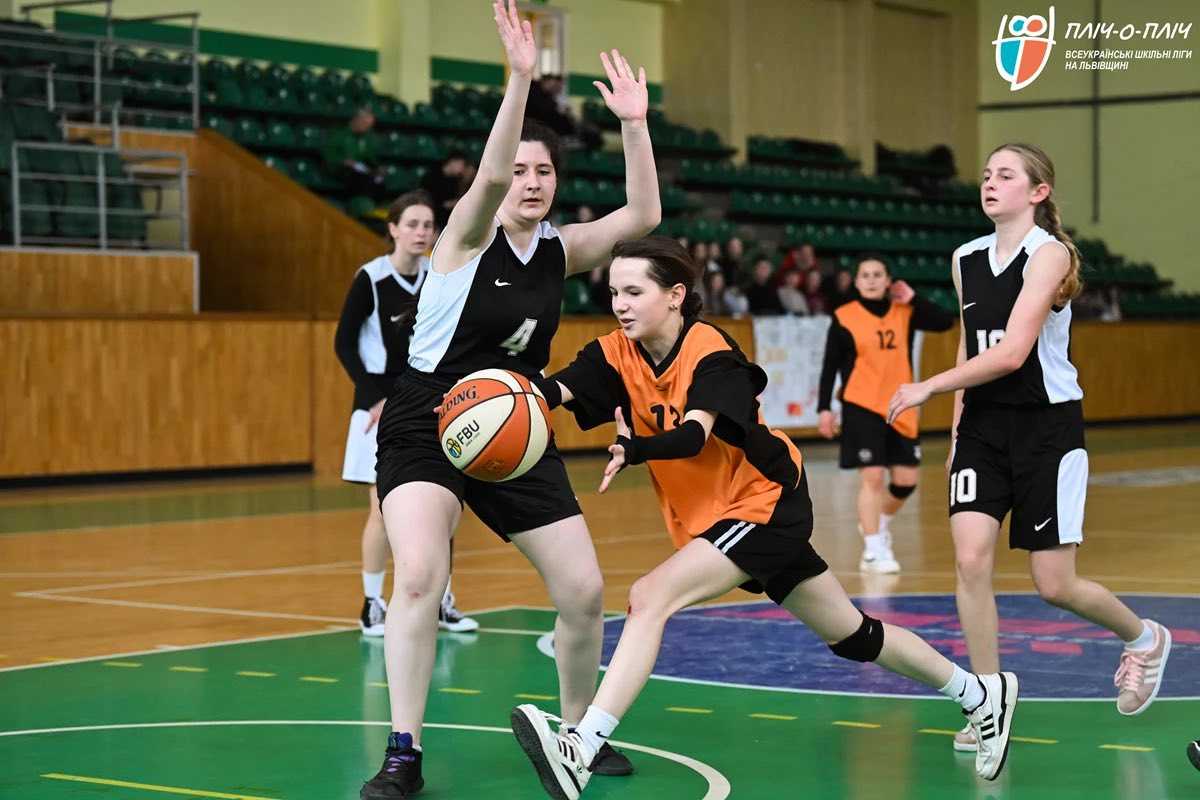 Вітаємо баскетбольну команду Сокальської ЗОШ І–ІІІ ступенів №4 з перемогою в обласному етапі Шкільної баскетбольної ліги