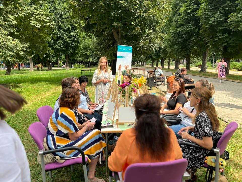 У Центрі життєстійкості в Шептицькому відбулася чергова зустріч у форматі «рівний — рівному»