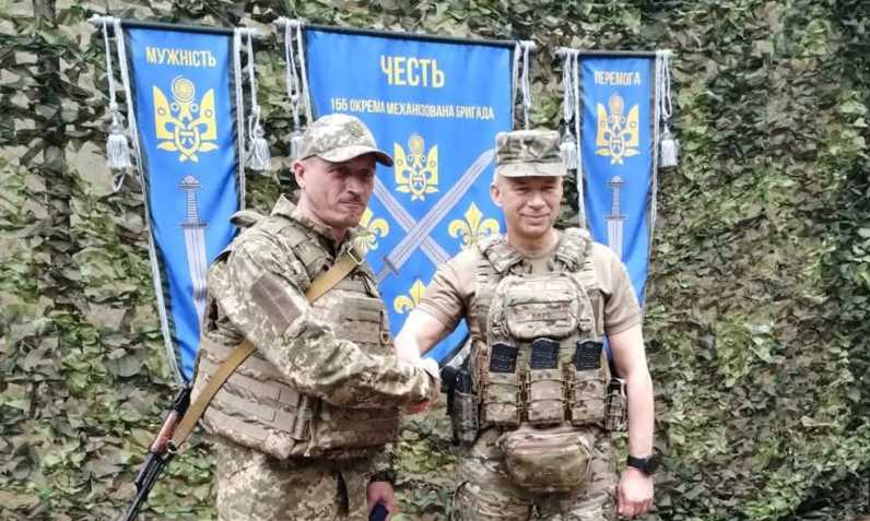 Захисника зі Львова нагородили відзнакою Головнокомандувача Збройних сил України «Золотий Хрест»