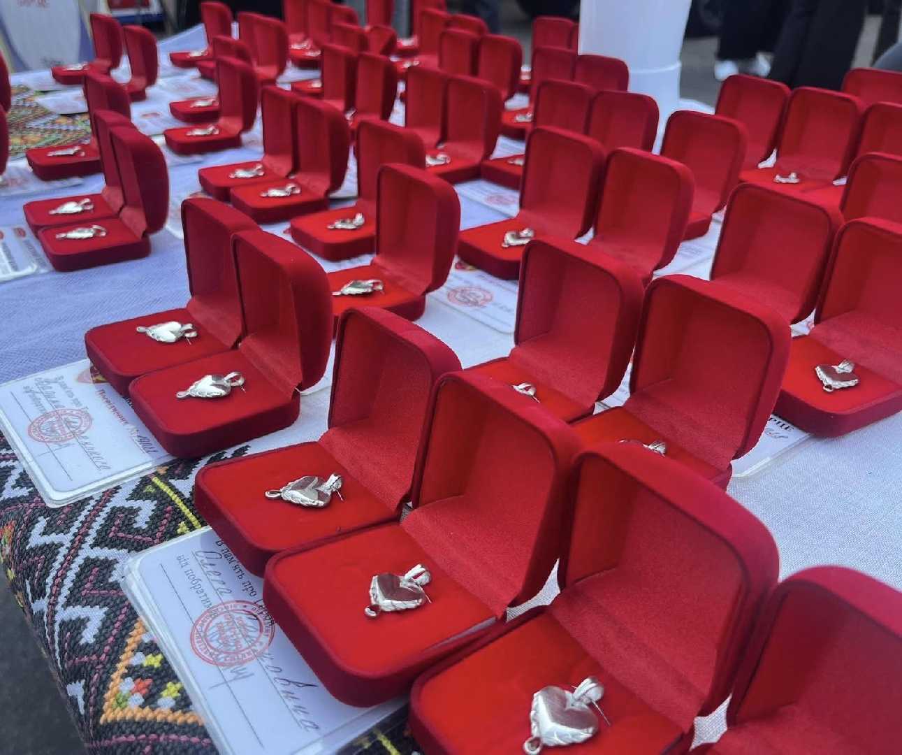 Шептицька громада віддала шану Героям та їхнім родинам