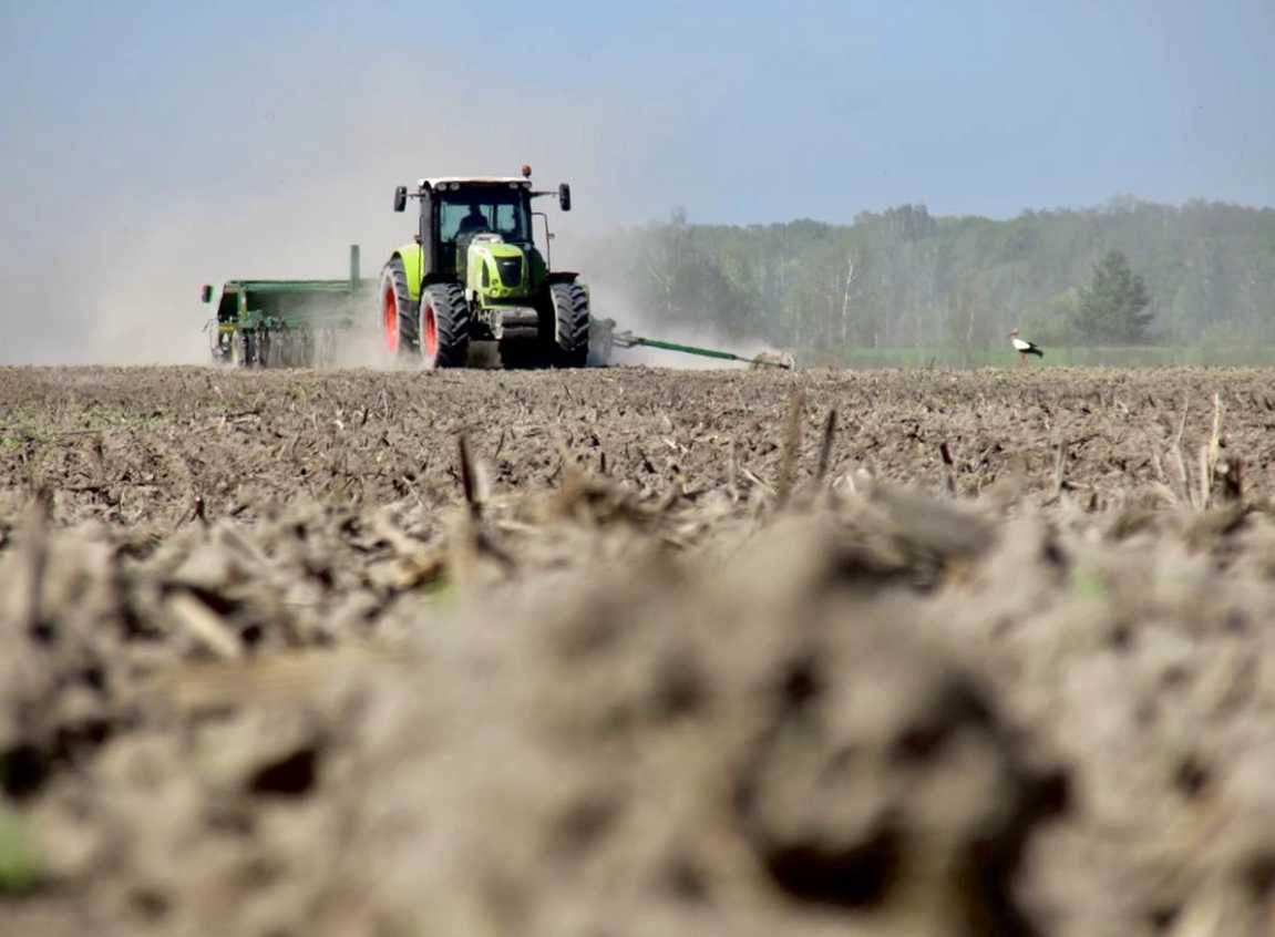 На Львівщині триває завершальний етап осінньо-польових робіт