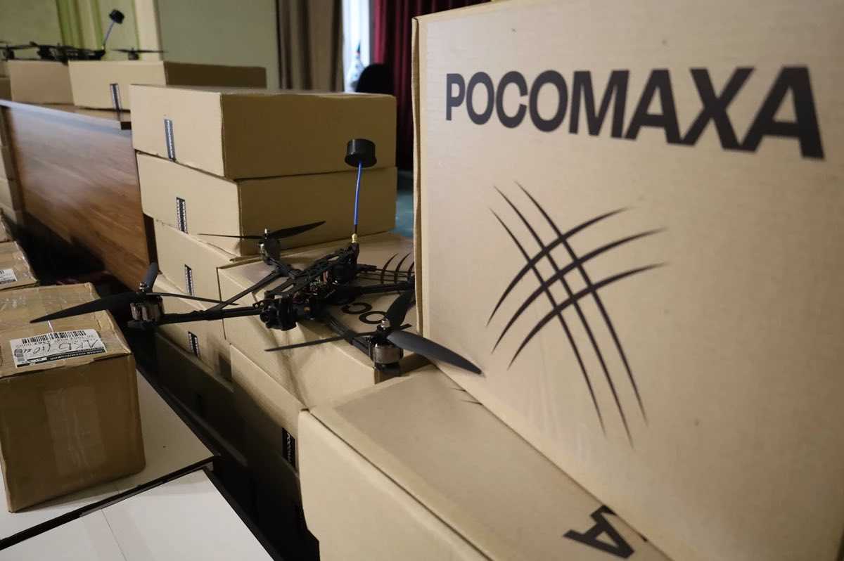 Благодійники зі Львівщини підсилили військових ще понад 40 дронами