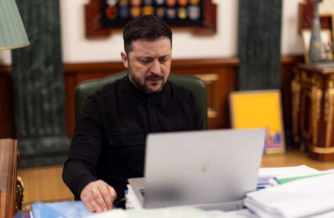 Продовжуємо готувати документи з Америкою щодо гарантій безпеки та відновлення – звернення Президента