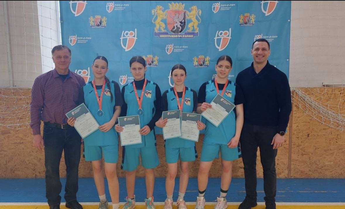 Визначено переможців районного етапу змагань «Пліч-о-пліч всеукраїнські шкільні ліги» з баскетболу та шахів