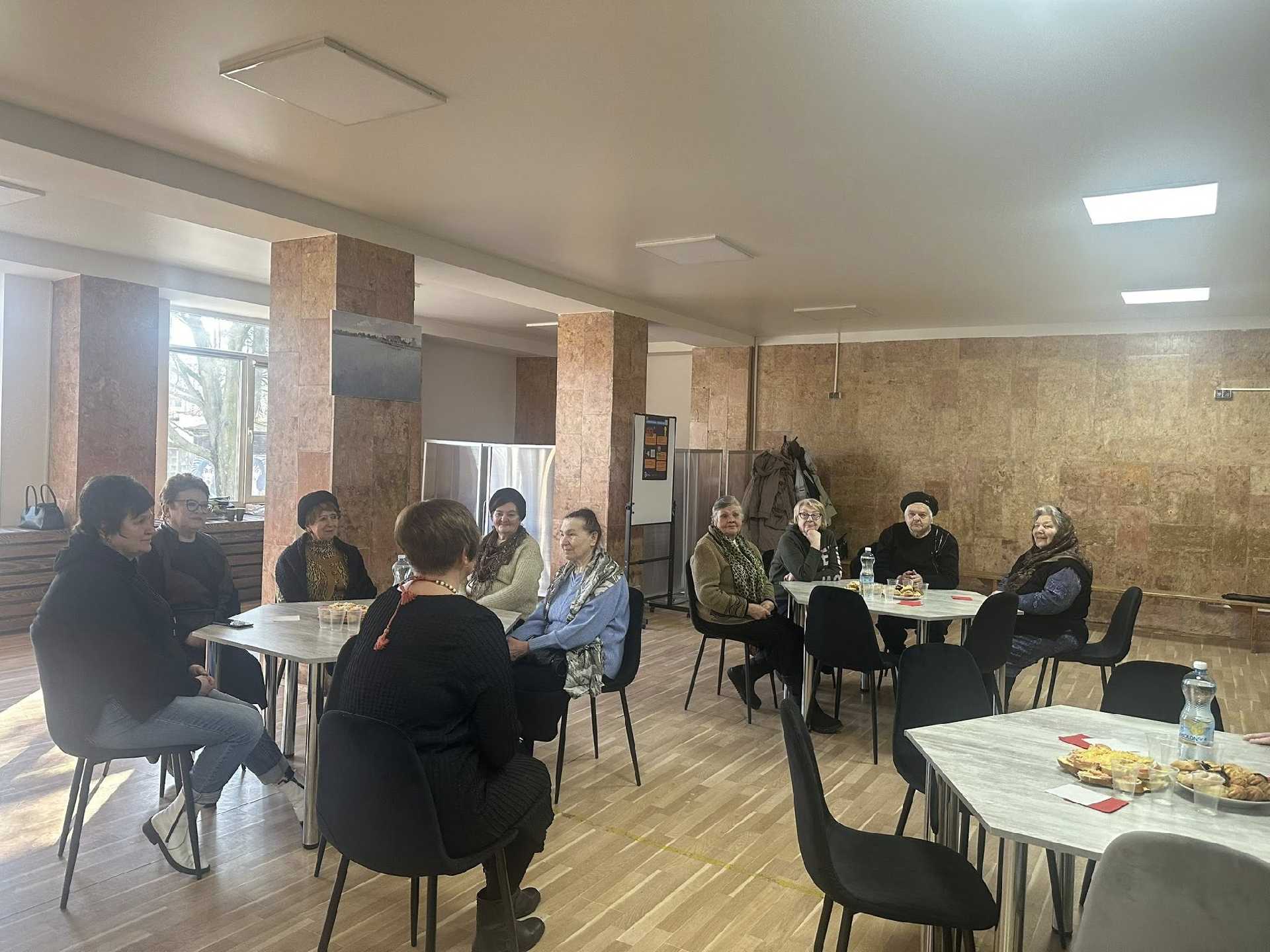 У Добротворі відбувся захід «Літературні посиденьки» для мешканців громади категорії 60+