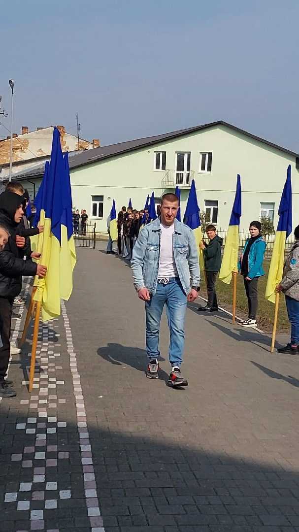 Лопатинська громада зустріла Ростислава Пирожика, який 5 лютого повернувся з полону