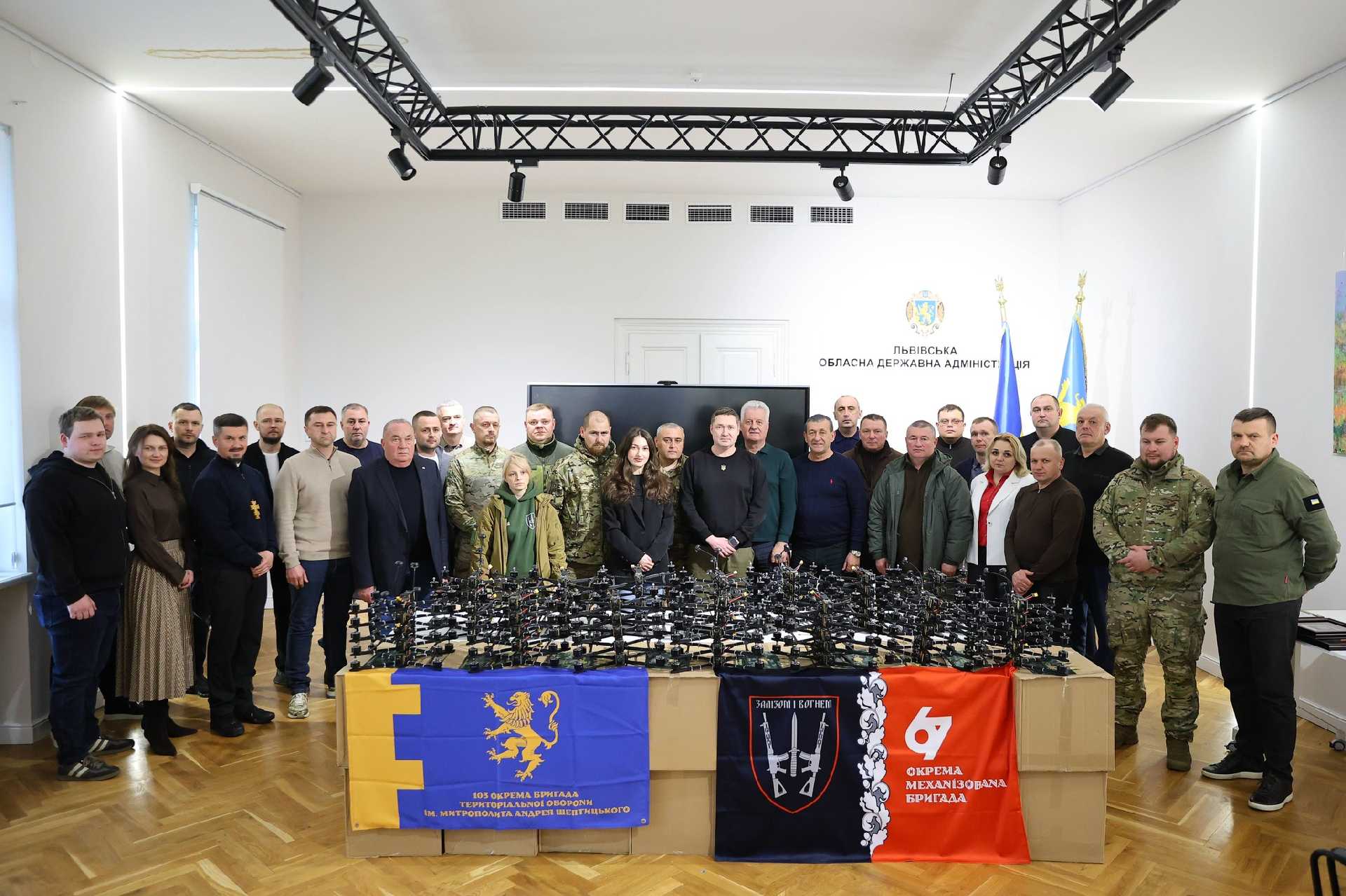 На Львівщині військовим передали ще 303 дрони в межах проєкту «Пташки Перемоги»